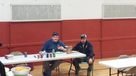 Drink table at the pizza buffet